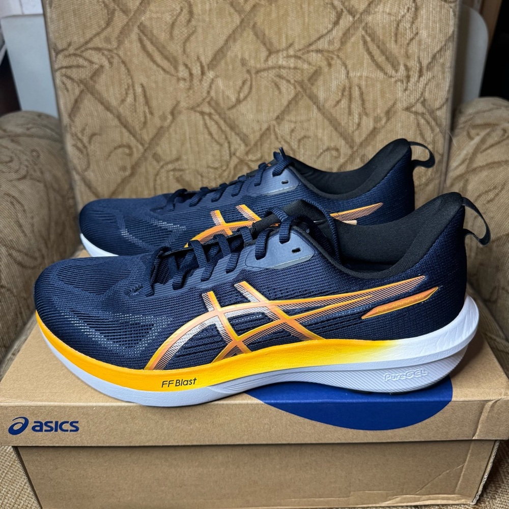 Asics GT-1000 14 Midnight/Sandstorm Men New 1011C077-400
